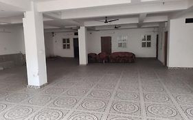 Goroomgo Hotel Shivay Varanasi Near Vishwanath Temple